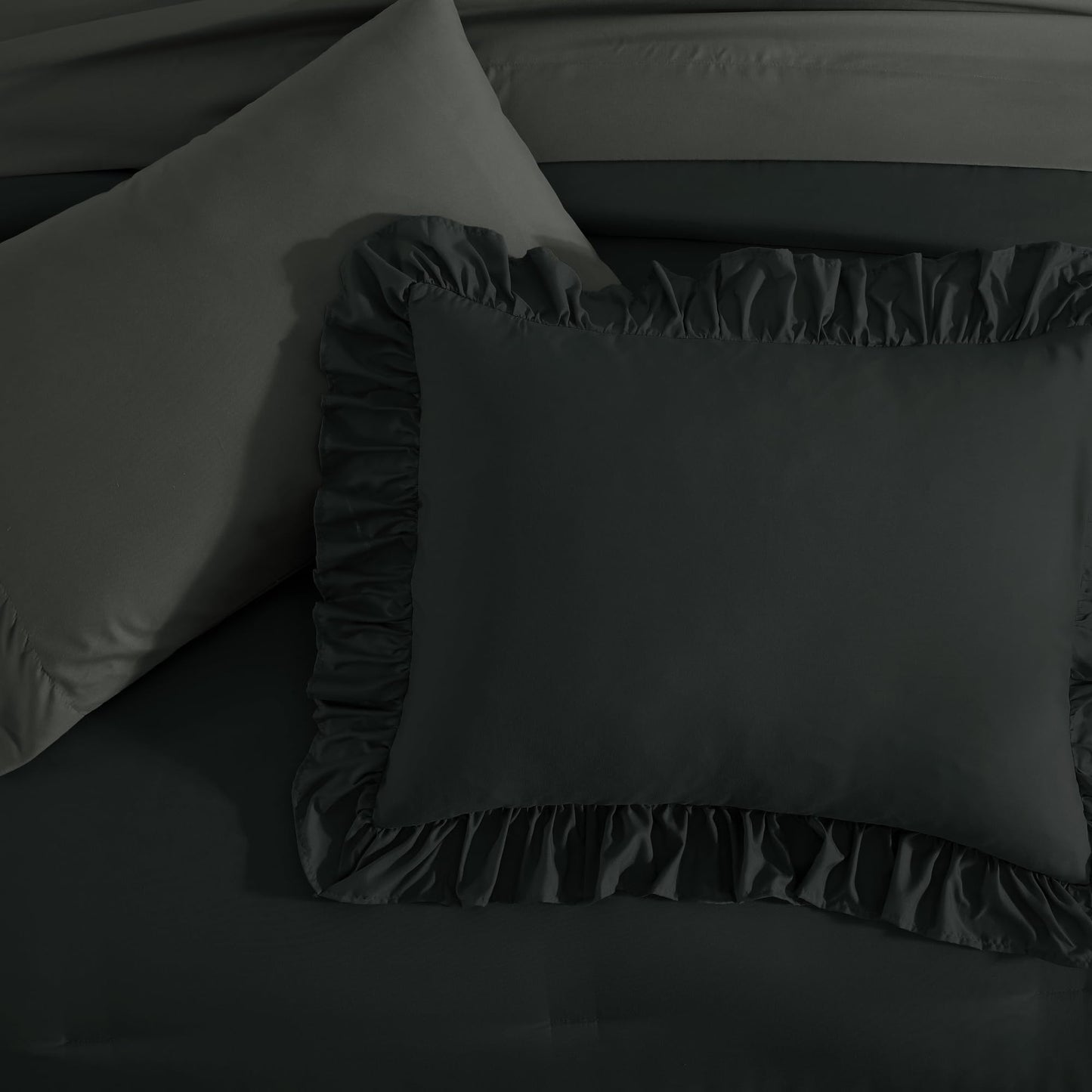 AMBERSPACE Ruffle Comforter Set — Soft Pink, Queen