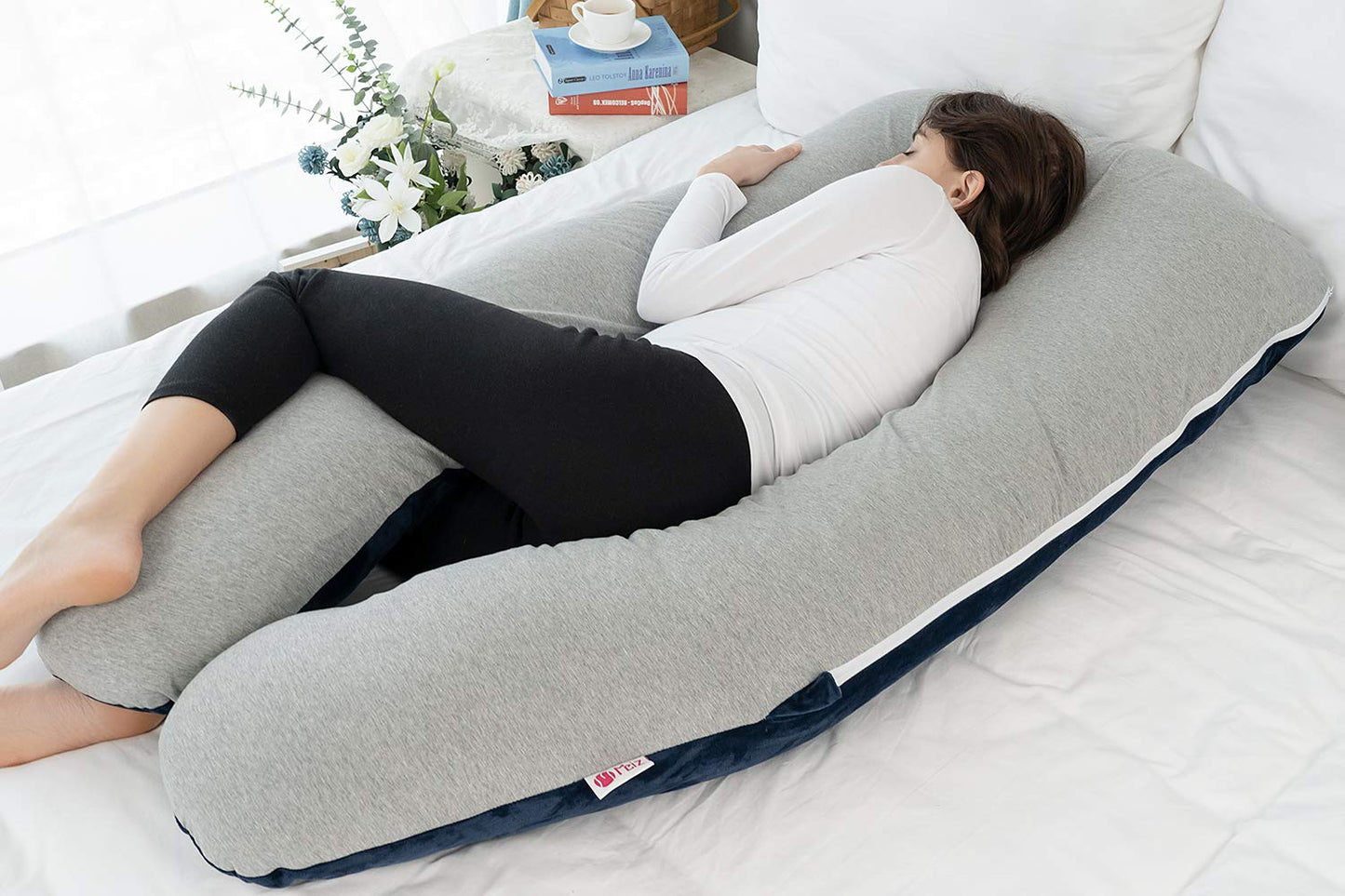 MeiZ Full Body Pregnancy Pillow — Grey